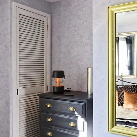 Tuscany House - Hopewell Apartment