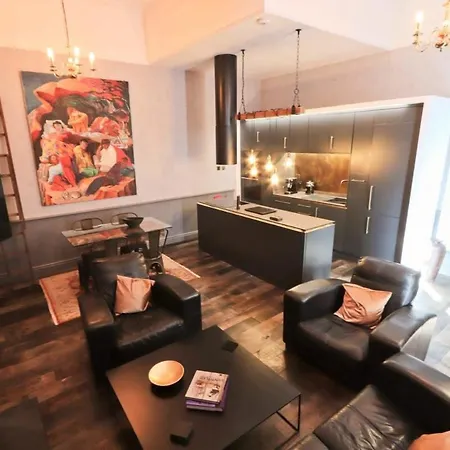 Tuscany House - Hopewell * Bristol