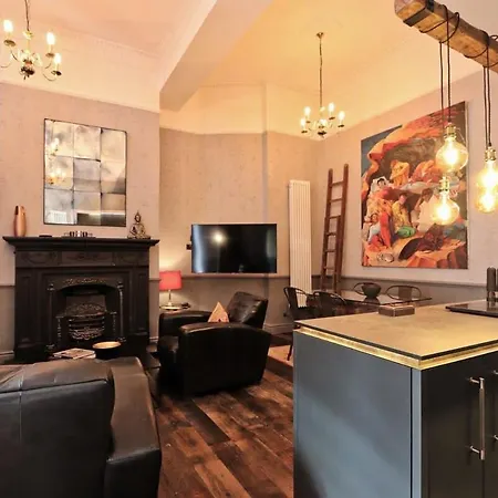 Tuscany House - Hopewell Daire